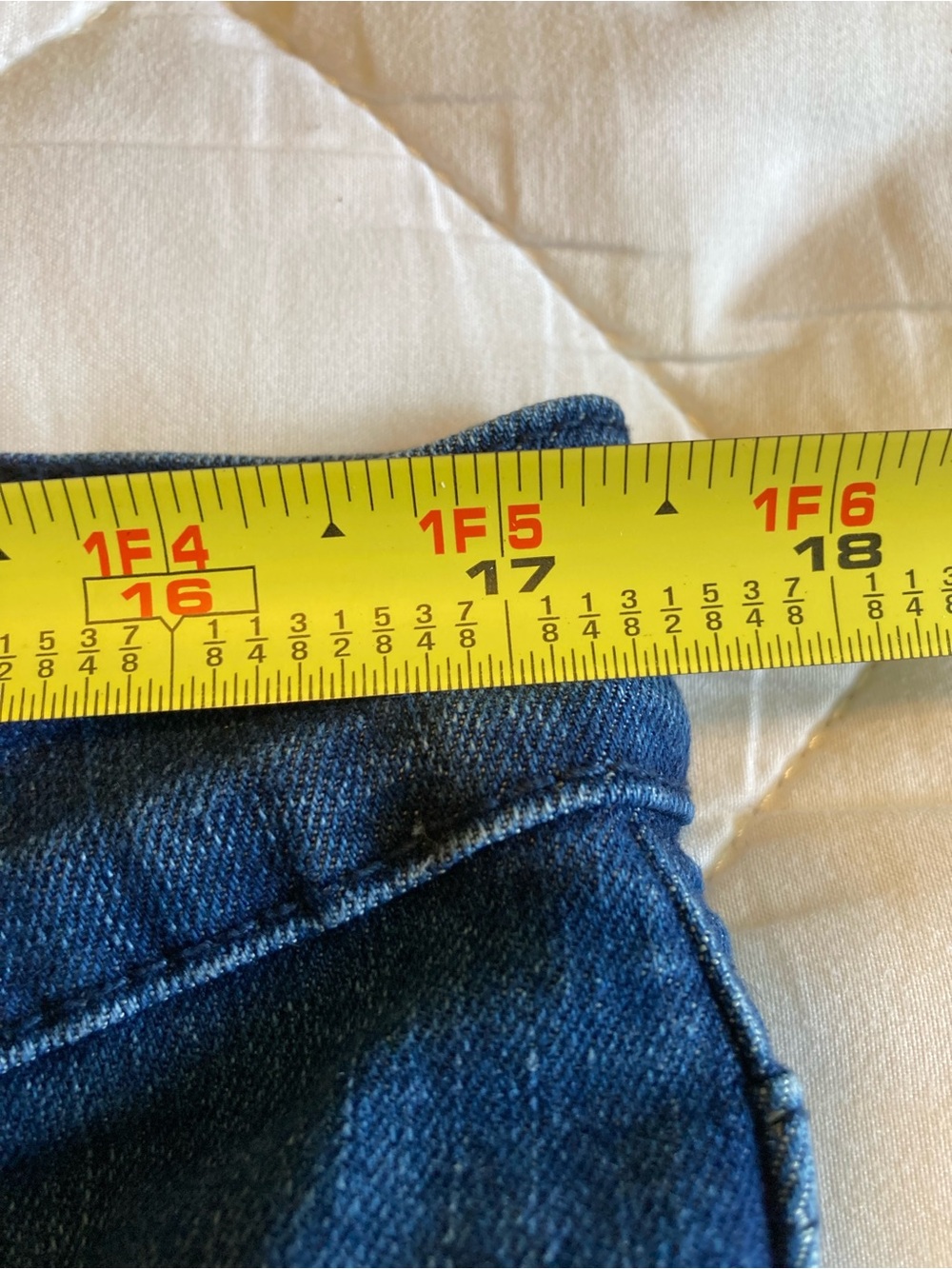 Gloria Vanderbilt Relaxed Capris Dark Blue Slimming Denim Jeans Womens Size 16 - Picture 12 of 15
